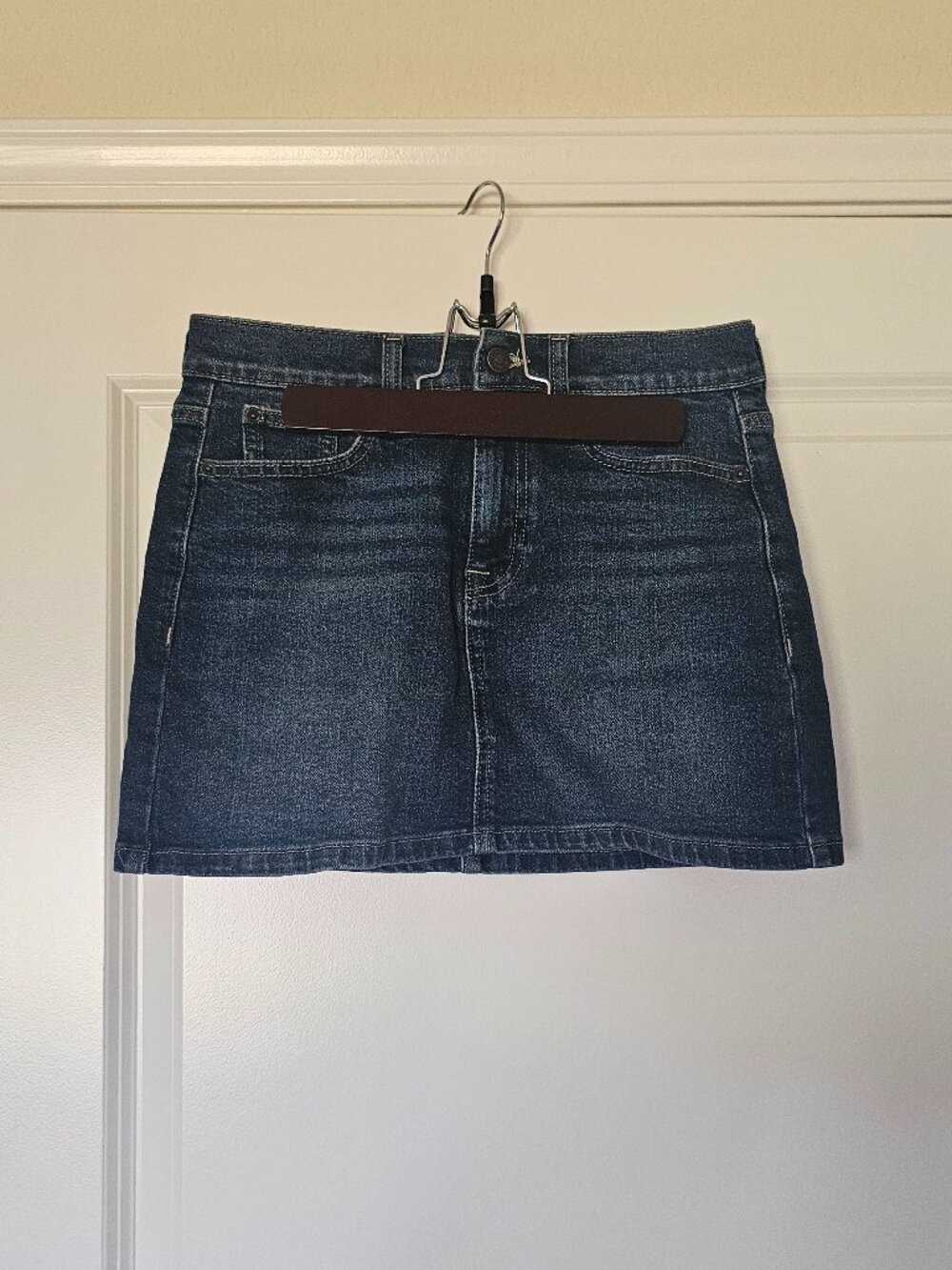 CALVIN KLEIN Jeans Mini Skirt – Size 25